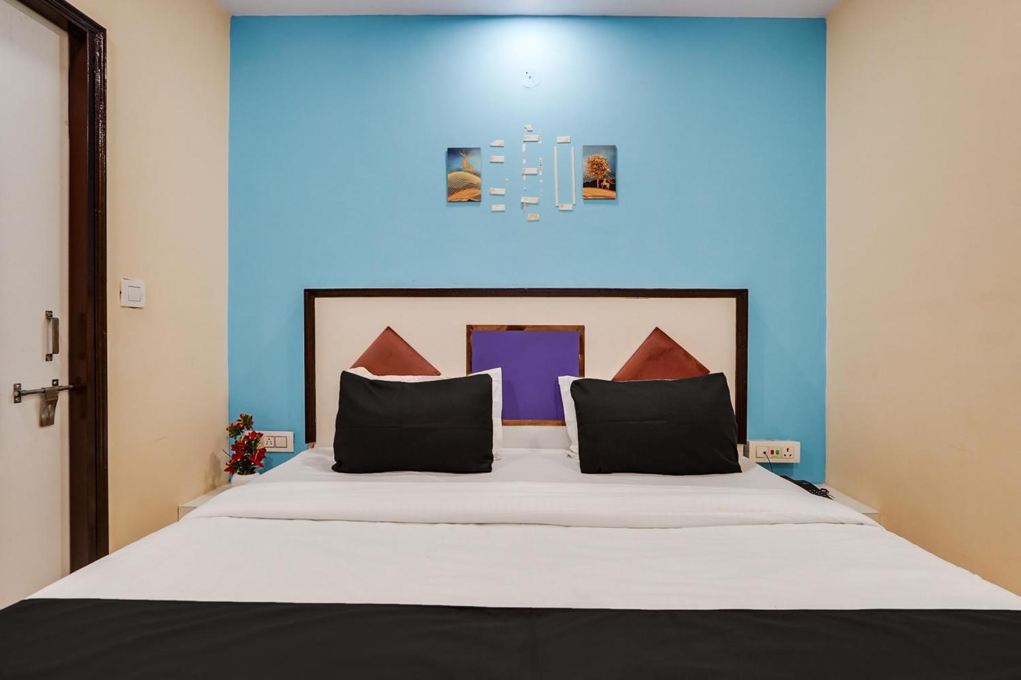 Super Hotel O Hotel Gold Star Nowe Delhi Zewnętrze zdjęcie