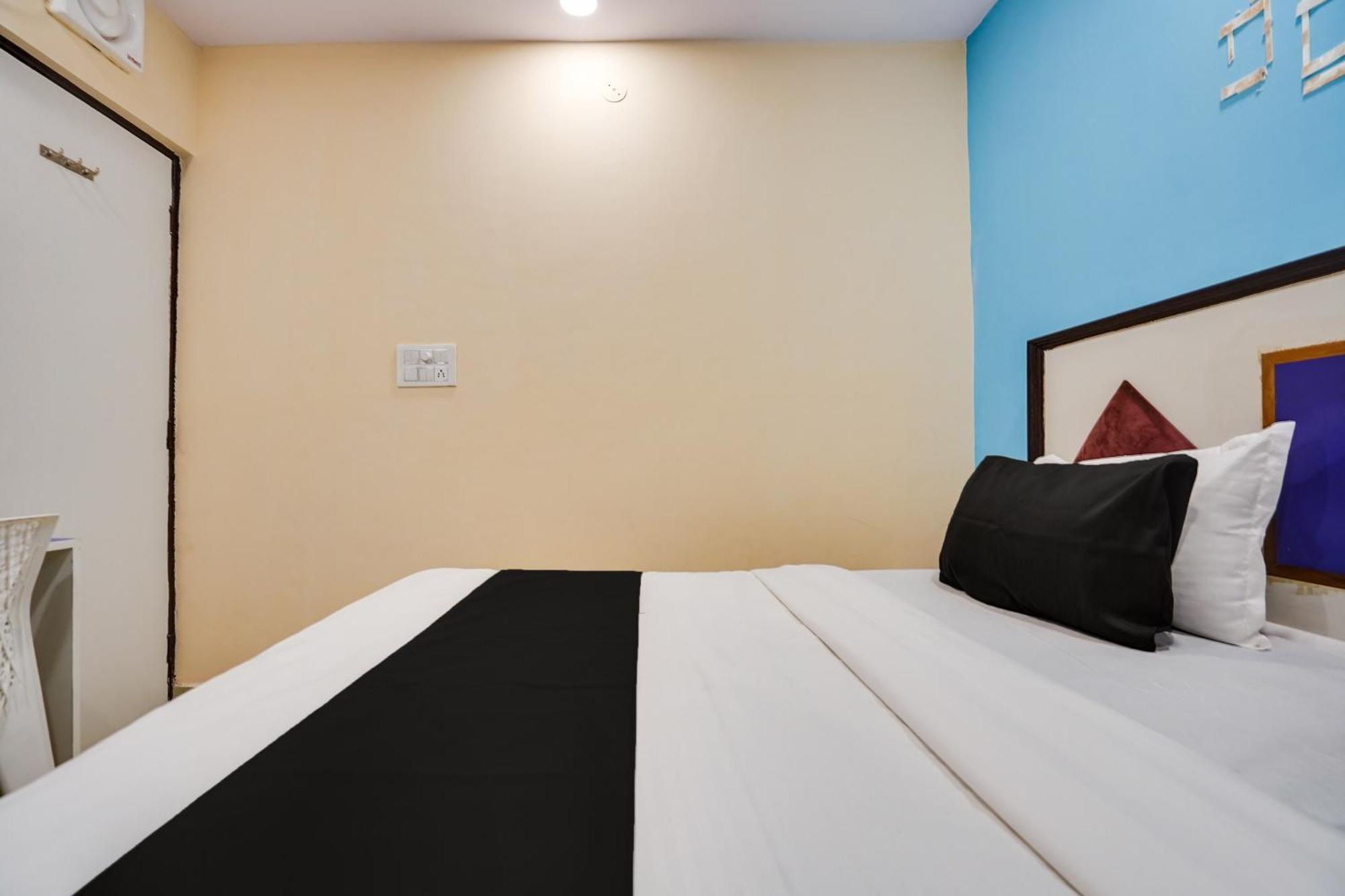 Super Hotel O Hotel Gold Star Nowe Delhi Zewnętrze zdjęcie