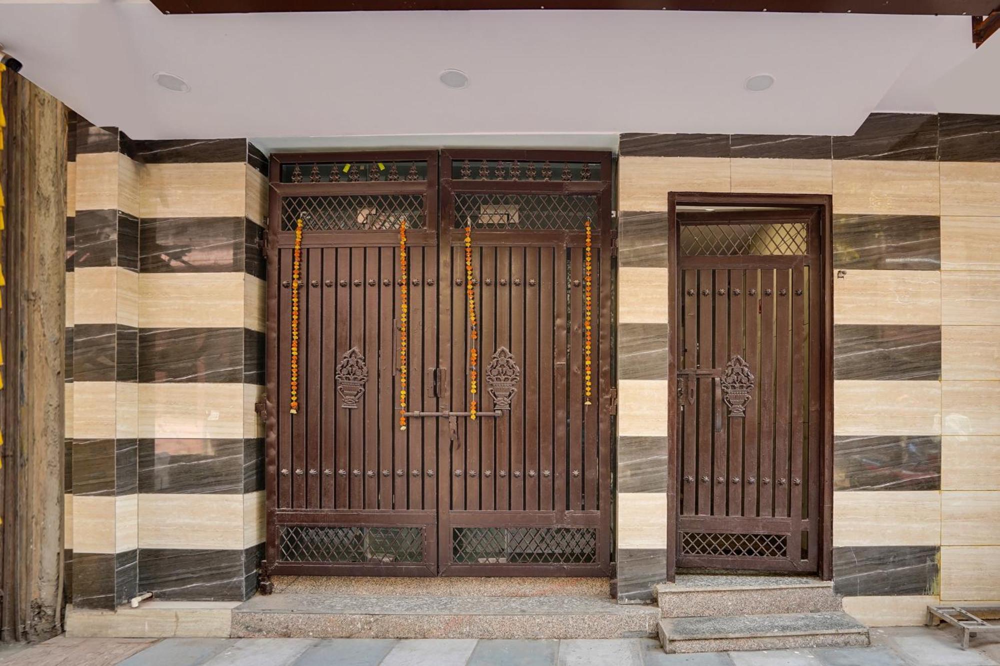 Super Hotel O Hotel Gold Star Nowe Delhi Zewnętrze zdjęcie