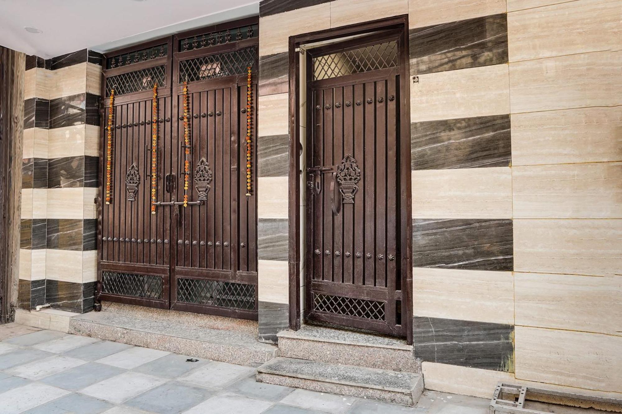 Super Hotel O Hotel Gold Star Nowe Delhi Zewnętrze zdjęcie